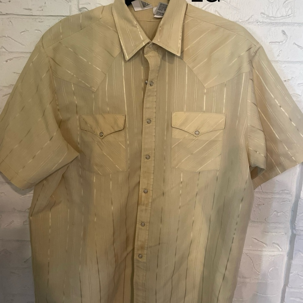 Men's Short-Sleeve Button-Up Shirt in Light Beige